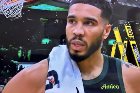 开云APP-塔图姆回归赛场，战术调整首场状态亮眼，热火观众沸腾！-开云APP